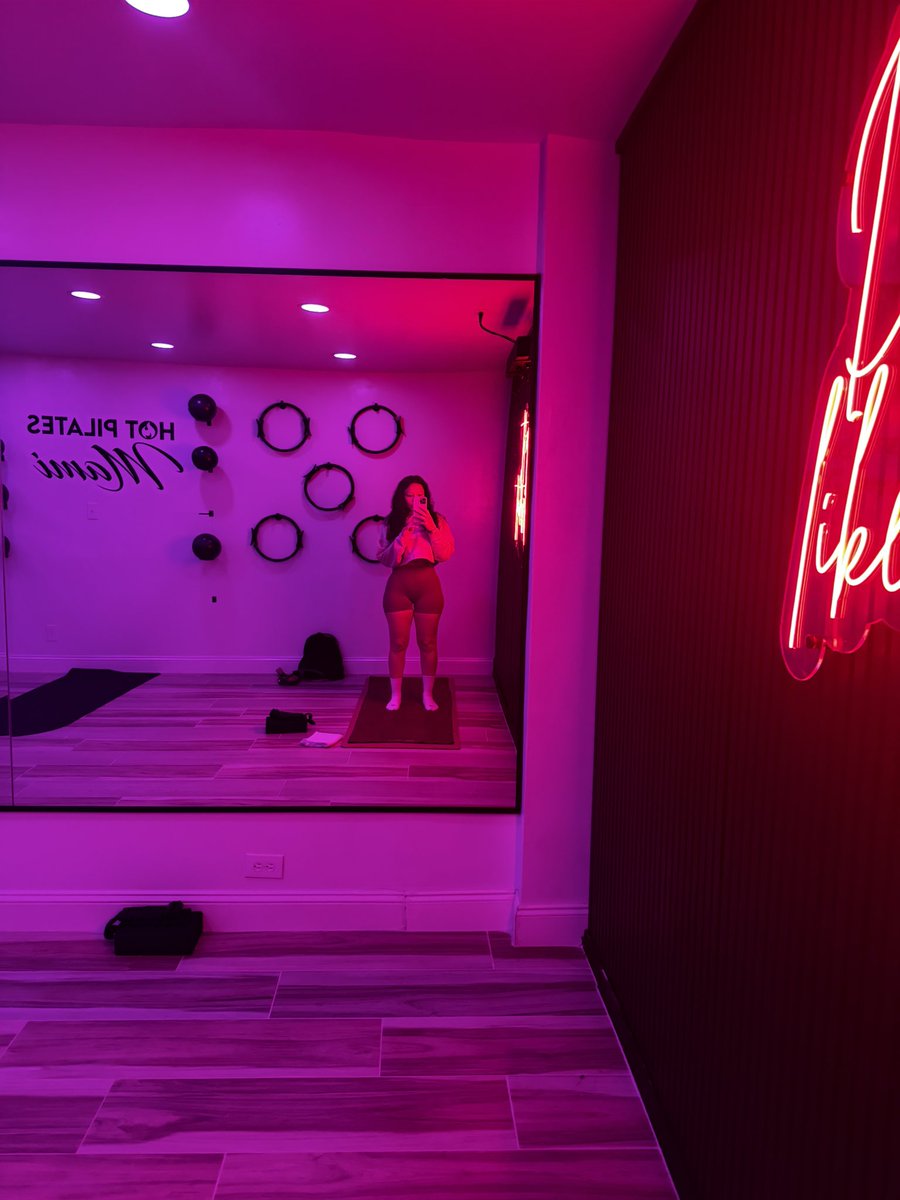 soodelores's tweet photo. Post op day 46: 6AM hot mat Pilates and 40 min trail walk. 🤞🏼 https://t.co/ExoUf2wDub