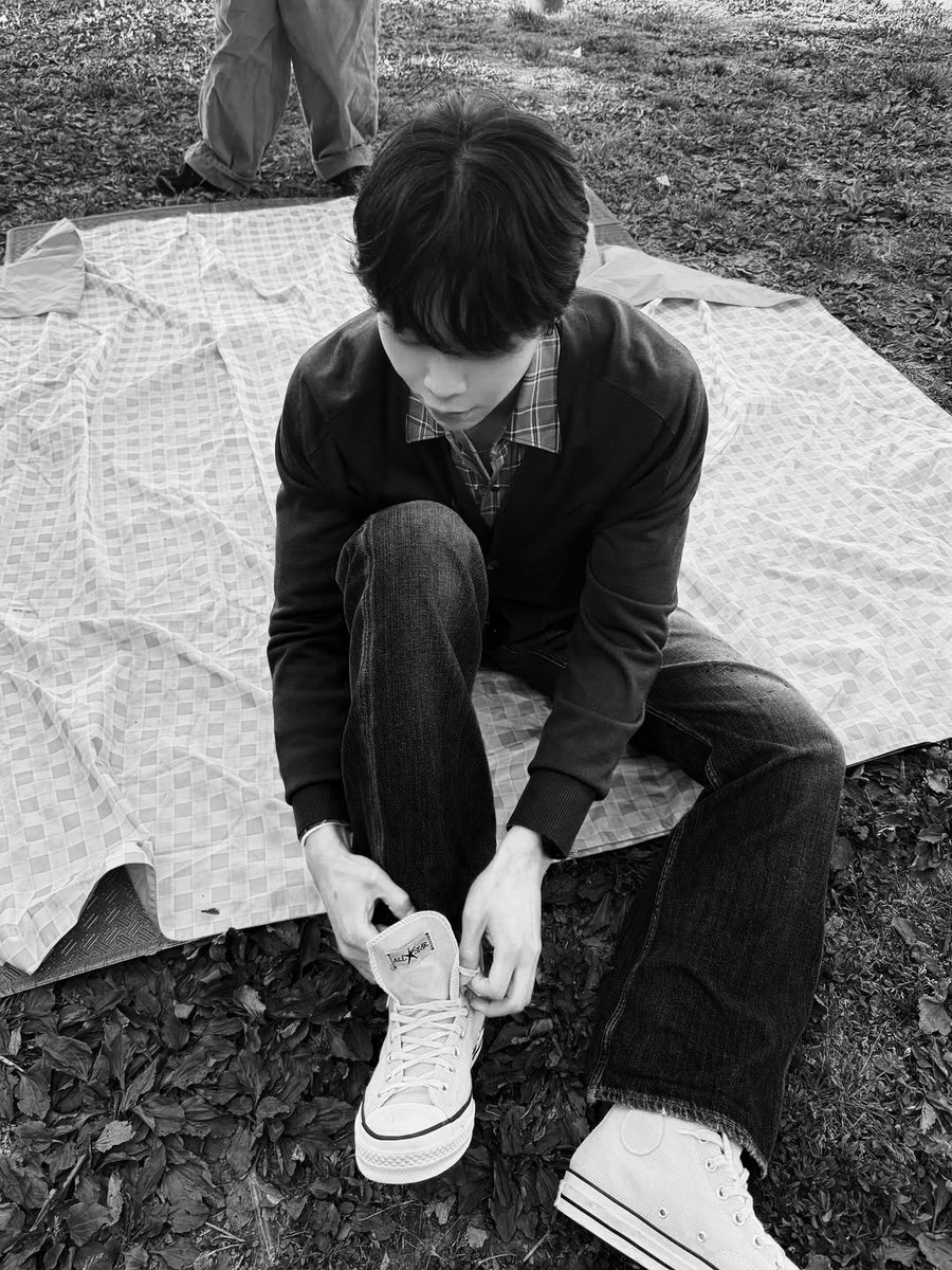Jlohnny's tweet photo. Maybe happiness isn’t always found in grand adventures. Maybe it’s hidden in afternoons like this, where the world slows down long enough for me to notice how beautiful it already is. https://t.co/bnsFILa5pY