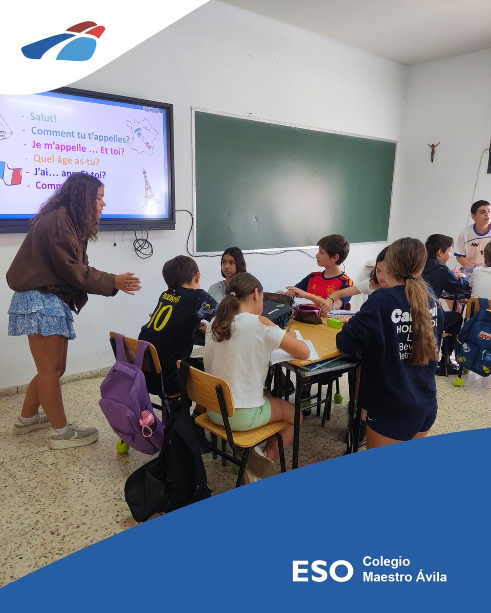 cmaestroavila's tweet photo. 🧑‍🏫🇫🇷 ¡Grandes lecciones en nuestras aulas! Los alumnos de 2º de ESO se convierten en "profesores por un día" para acercar la lengua y cultura francesas a los compañeros de 5º de Primaria. 🗼✨

¡Porque compartir conocimientos nos hace crecer juntos! 🏫🚀 https://t.co/MV9OyZtSQu