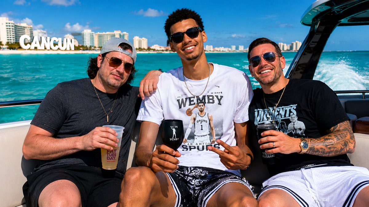 DutchBoyFresh's tweet photo. #MedicateMonday @PubSportsRadio
Heavyyyy Hitters on deck #Gambling𝕏
@Kongsklips
@chappiefunk
@JMcelvy1387
@MMALockerRoom
@GoracleGorki
@JimmyTheBag
#TheSesh LIVE NOW 💨💨🔥
https://t.co/JSkUmTqHqS https://t.co/NZTpxlR7f0