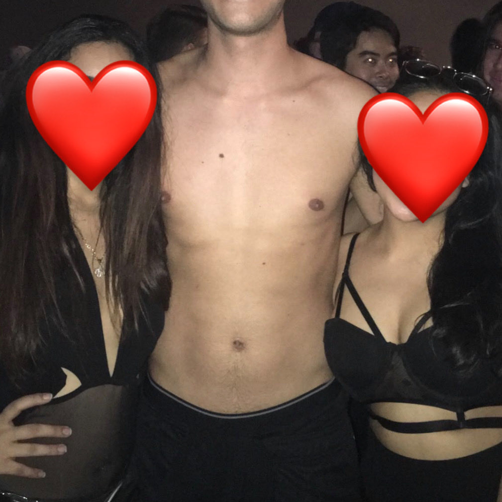 Zackyknights's tweet photo. The rave days https://t.co/3uhvJcqAFQ
