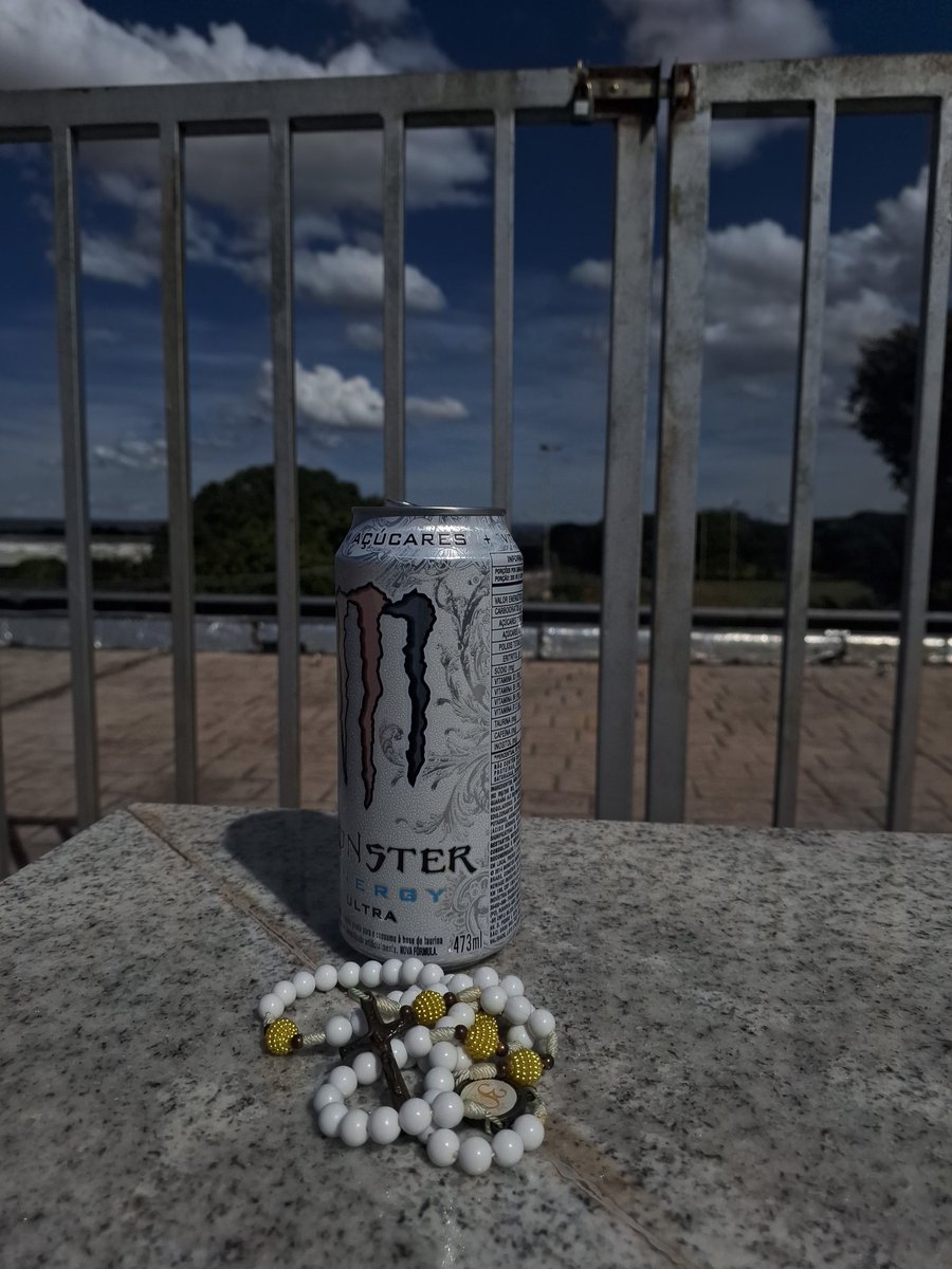 vrmareco's tweet photo. reze o terço https://t.co/BOZSsULVRI