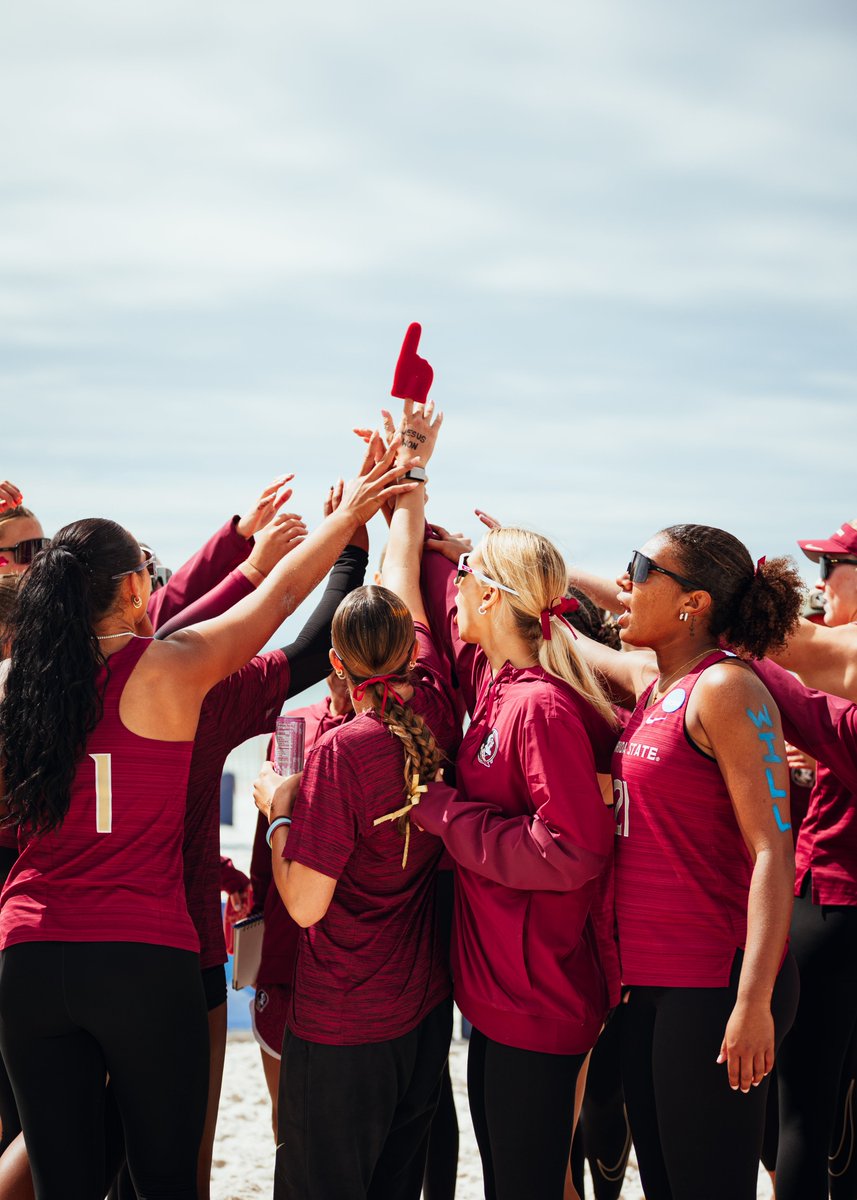 FSU_BeachVB's tweet photo. Why Florida State?

Because of moments like this 🍢

#SandyNoles | #OneTribe https://t.co/G7ZR52TpnI