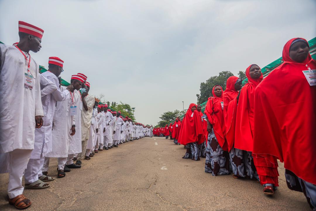 NigeriaStories's tweet photo. BREAKING: Kano State Government approves N1.5 billion for mass wedding of 3,000 couples https://t.co/zpWVJOqDxE