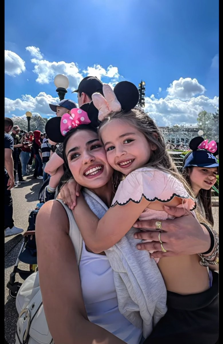 Babylstorm's tweet photo. Minha garota 💗 https://t.co/duvDvESphj
