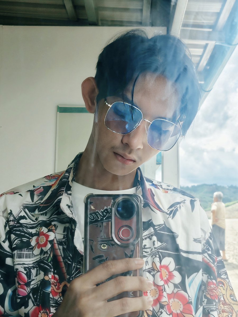 fa_flying's tweet photo. เหงาจัด #FWBปทุม https://t.co/fwZFAPURKN