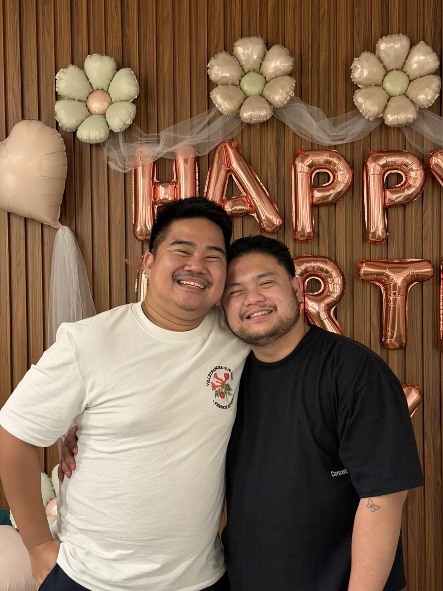 caloycloi's tweet photo. Happy Birthday, @renzoneddd ! 🎉🎂☺️ https://t.co/qZHOCK6ieu