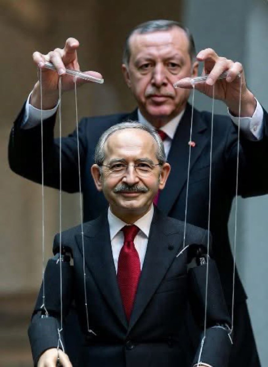 ercpoyraz's tweet photo. @kemalizmka4 İkiside aynı şeyin farklı renkleri 😂😂😂 anladınız onu 🤣 https://t.co/hjHJ4ByZnX