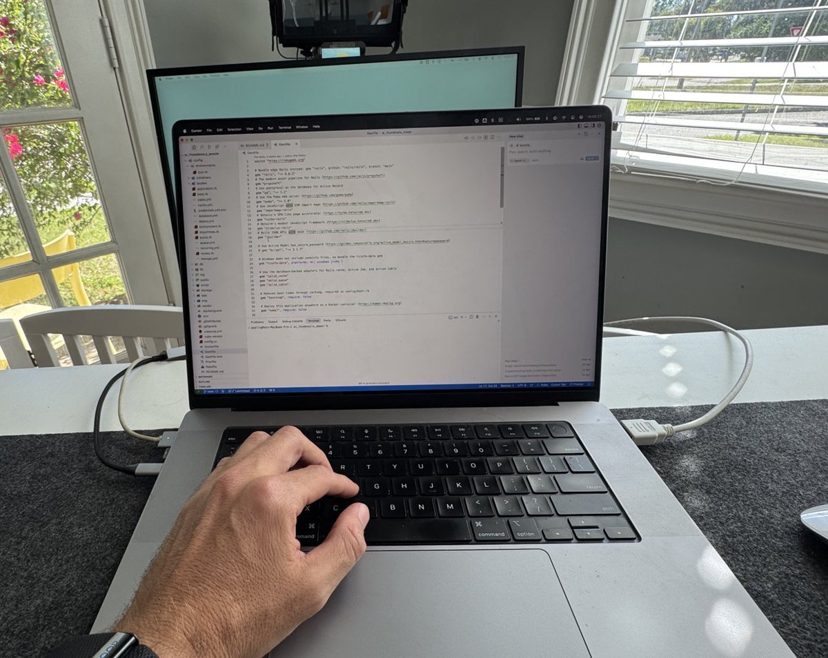 starter_story's tweet photo. If you think abt it, you're really only a few DEEP WORK hours away from completely changing your life: https://t.co/qjn13x7pUK