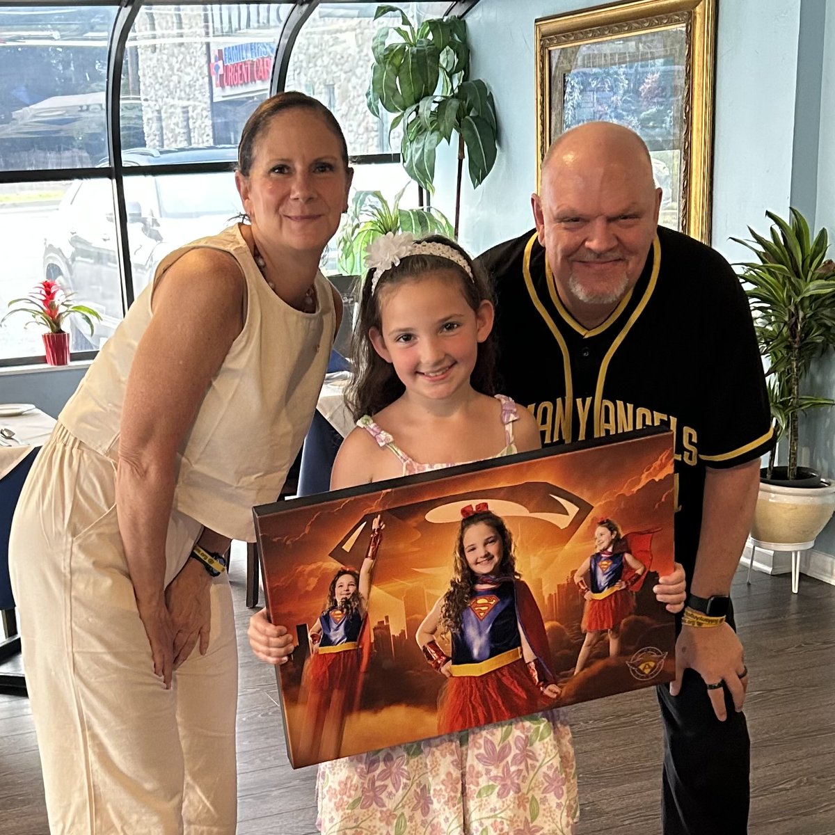 somanyangels1's tweet photo. πΈ Registration is open for our July 13 So Many Angels photo experience.
Children with cancer and other life-altering medical diagnoses are invited.
β€οΈ Returning families are welcome, too.
Learn more:
https://t.co/H5n8lPo1kc
#sma #somanyangels #MakeHopeVisible https://t.co/mppKqEBawe