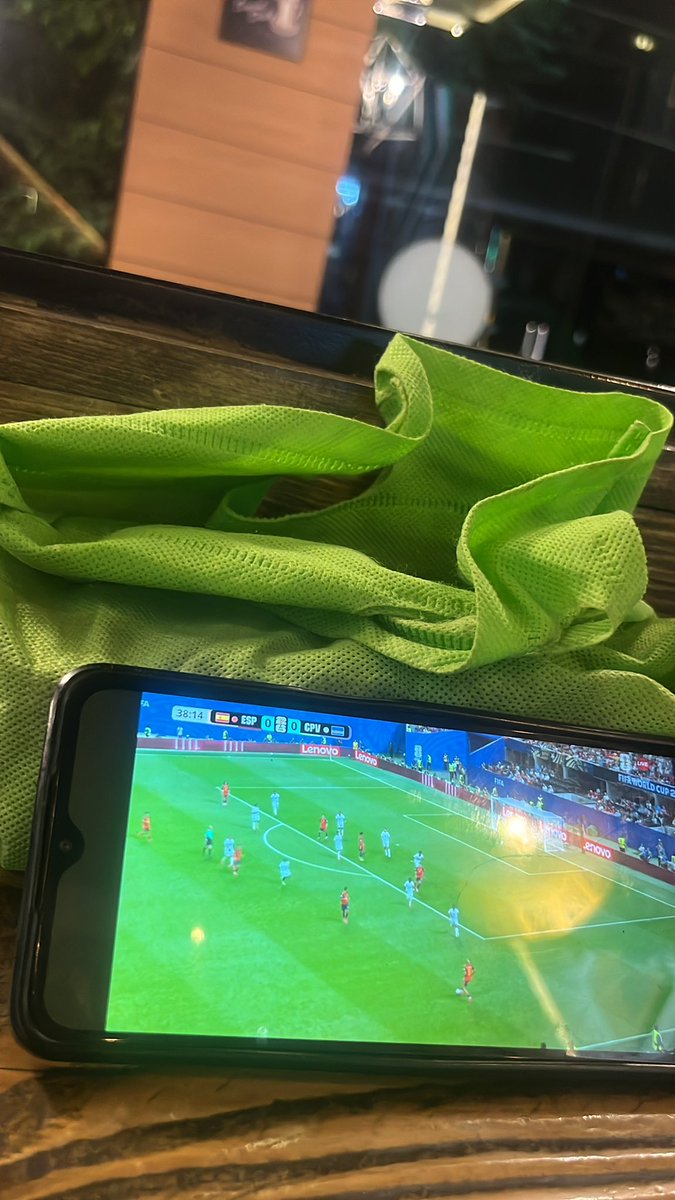 kitfotweets's tweet photo. Where are the girls @FIFAWorldCup https://t.co/8Zph35s6zN