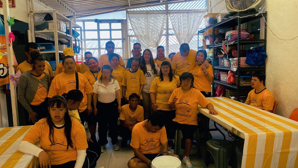 ayari_basurto's tweet photo. En MAGNOSAB A.C. Retomamos las actividades territoriales y reafirmamos nuestro compromiso con las personas con discapacidad, porque estamos convencidos de que todas y todos merecemos espacios dignos, accesibles e incluyentes que favorezcan nuestro desarrollo y bienestar. https://t.co/nczqxORIpP