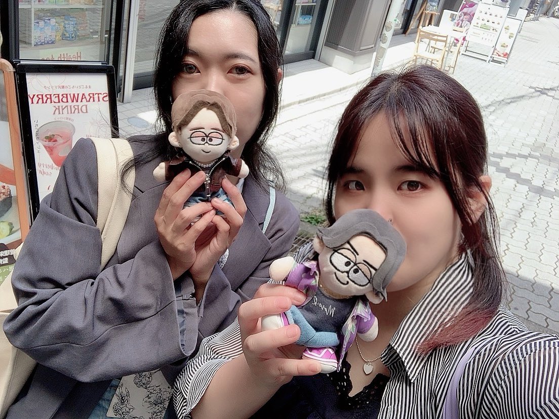 Hyo_Ma0215's tweet photo. 今日も最高に楽しい推し活𝐃𝐚𝐲でした。
はのひょまデート♡
コラボルーム٩(ˊᗜˋ*)و♪ https://t.co/Nan7URpoiQ