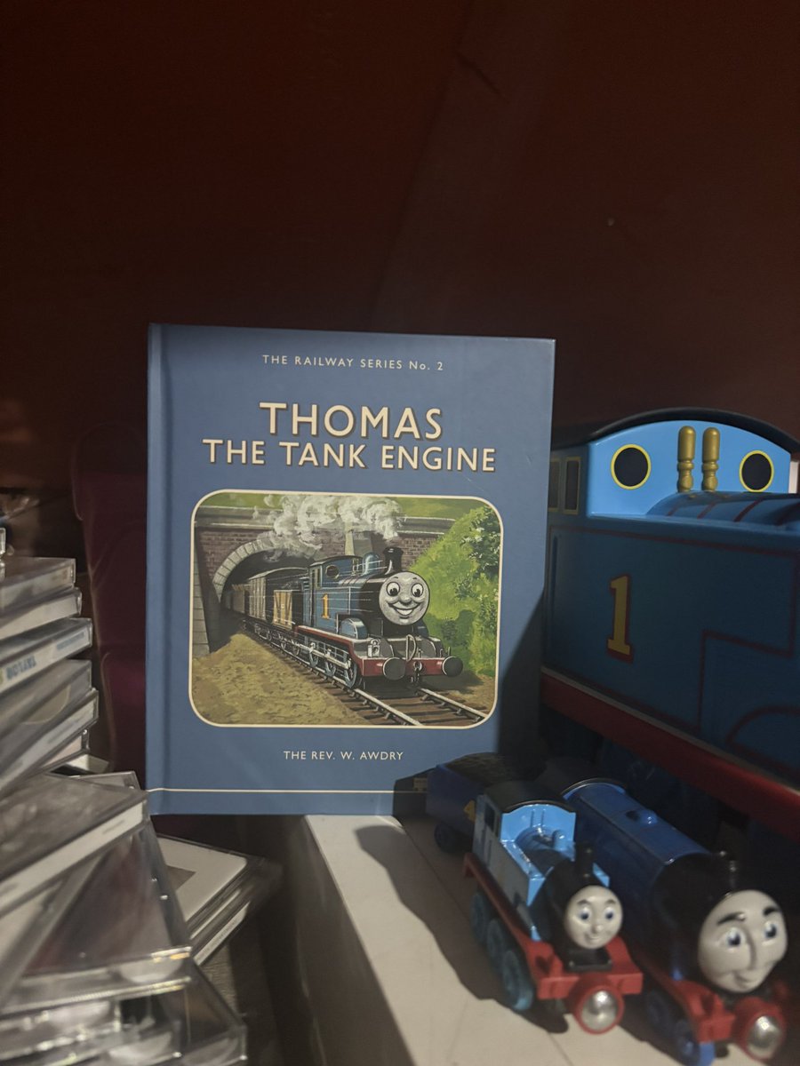bigthomasman45's tweet photo. What do yall know about the vertical railway series books https://t.co/YVvp0imLFl