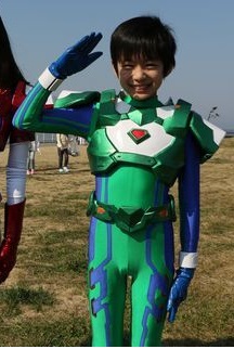 KazuyaHero58201's tweet photo. グリーンコスのカッコかわいい少年ヒーロー https://t.co/oP7awNFO5c