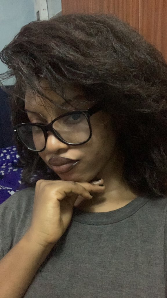 sundartaxoxo's tweet photo. Had this pics in my phone for 2 months 😂❤️I love the way my hair looked that day https://t.co/z9A2h6w3hX