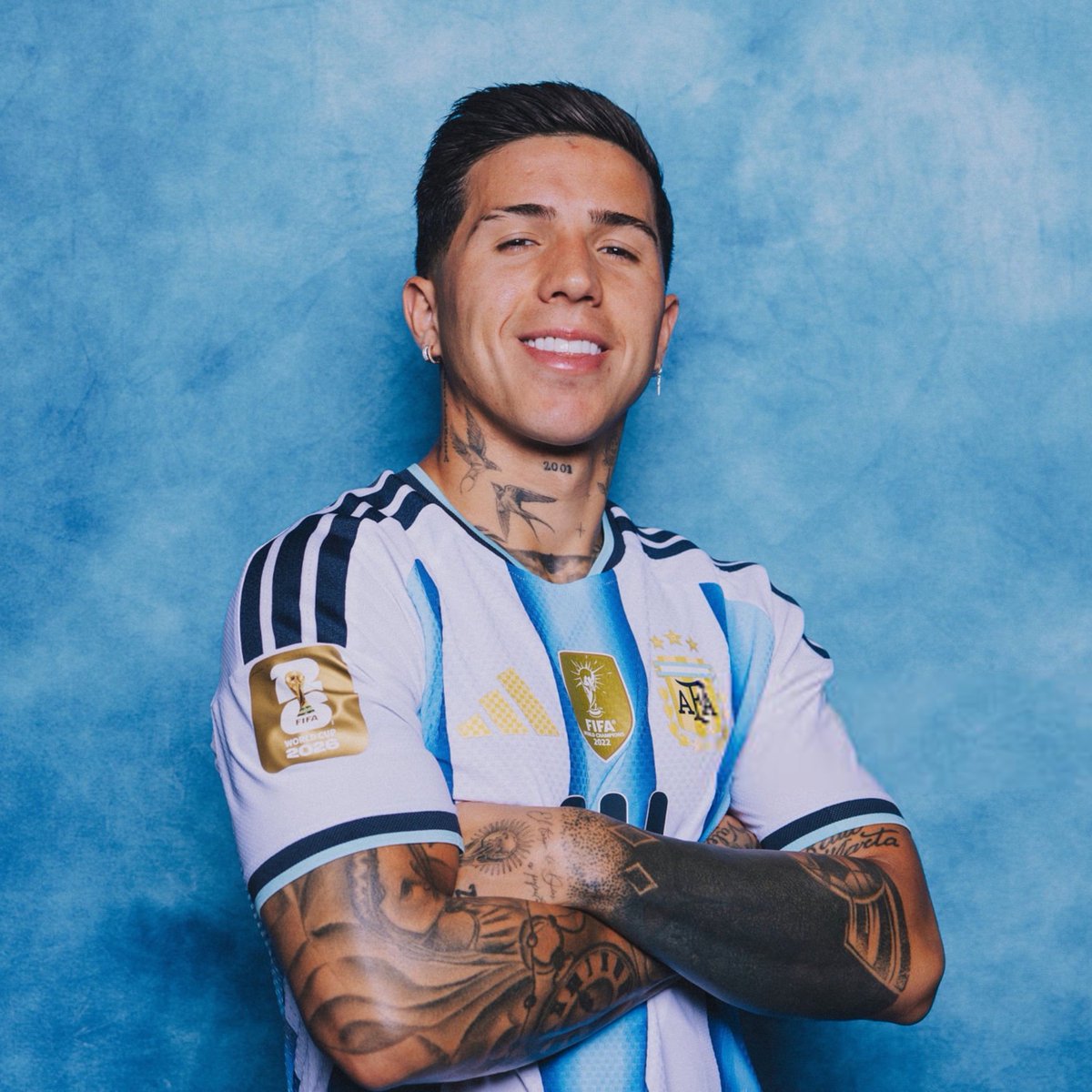 theMadridZone's tweet photo. 🚨 JUST IN: Enzo Fernandez is waiting to see if Real Madrid will make a move for him.

He WANTS to join Real Madrid. @JacobsBen https://t.co/EAdZW7vo7H