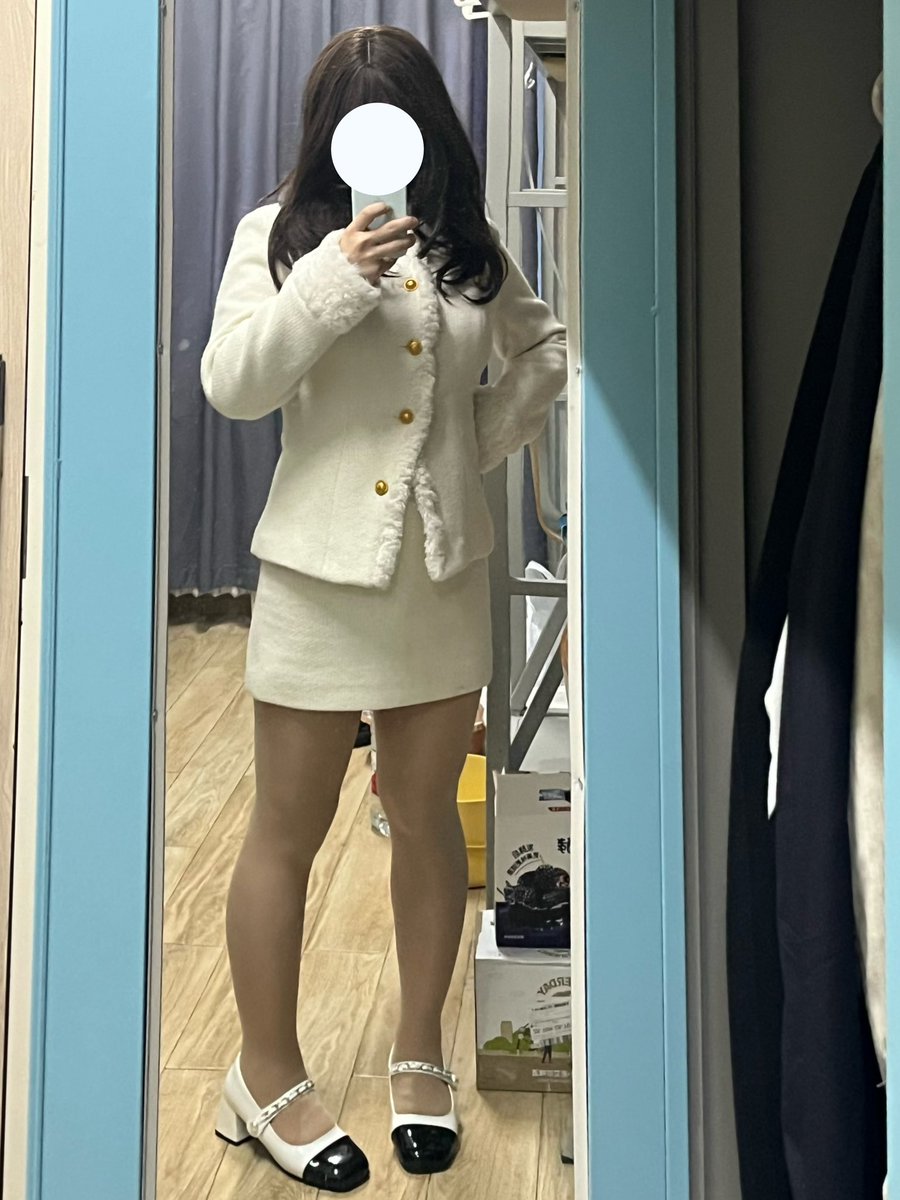 love_zhaozhao's tweet photo. 这一套也很喜欢 可惜只能等到冬天穿啦
#男娘 #伪娘 #cdts #肉丝 #高跟鞋 #crossdress #pantyhose #包臀裙 #露出 #反差 https://t.co/o3ZvqPWwGd