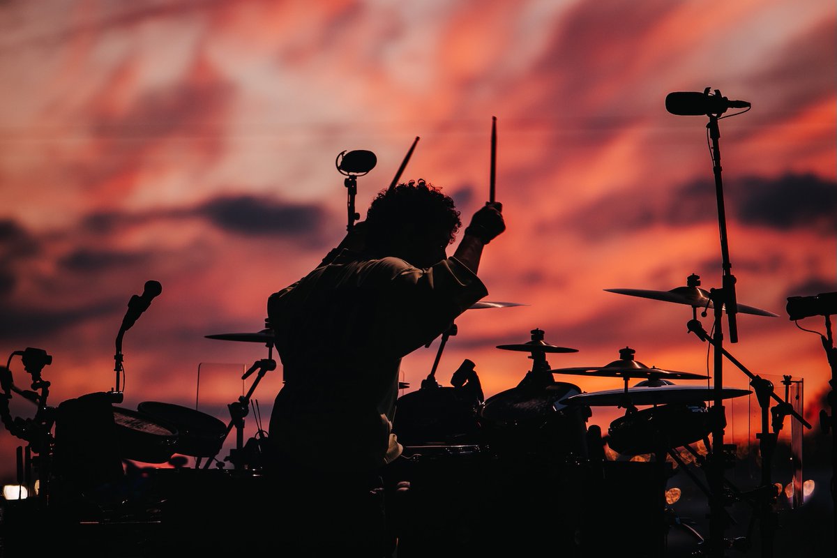 LINKIN PARK tweet media