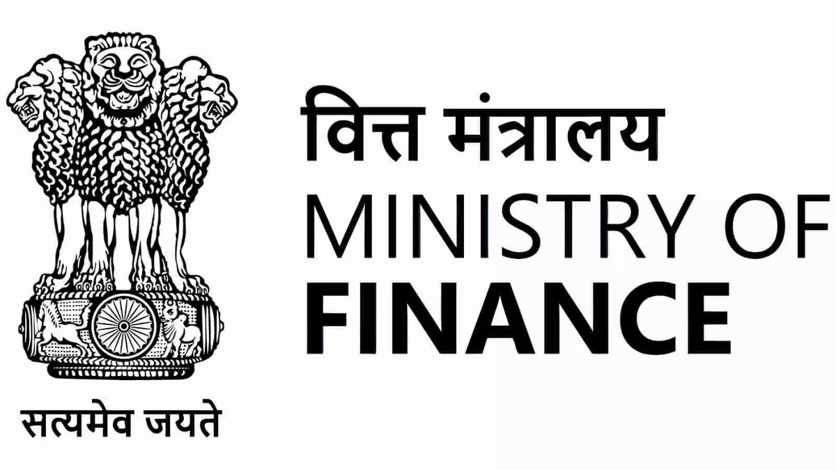 Moggambo_'s tweet photo. Windfall Tax hiked on exports from today:
Diesel: ₹13.5→₹14/L.
ATF: ₹9.5→₹12.5/L.
Petrol: ₹1.5/L same.
High refining margins + domestic supply priority. Exporters hit, no change at pumps.
Next review: June 30.
Source: CBIC No. 39/2026 #WindfallTax #OilPrices https://t.co/hBwfvUV5i1