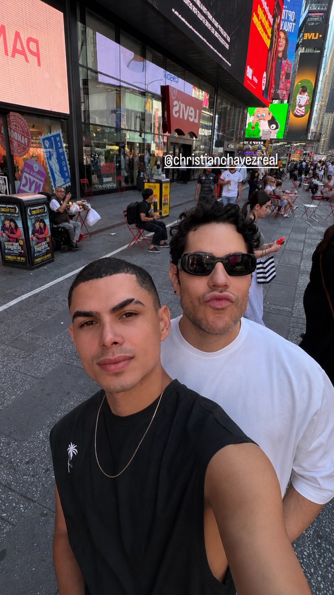 RBDfeed's tweet photo. 📸 bastianrivas17 via instagram stories com christian chávez https://t.co/b7faUKxAYq