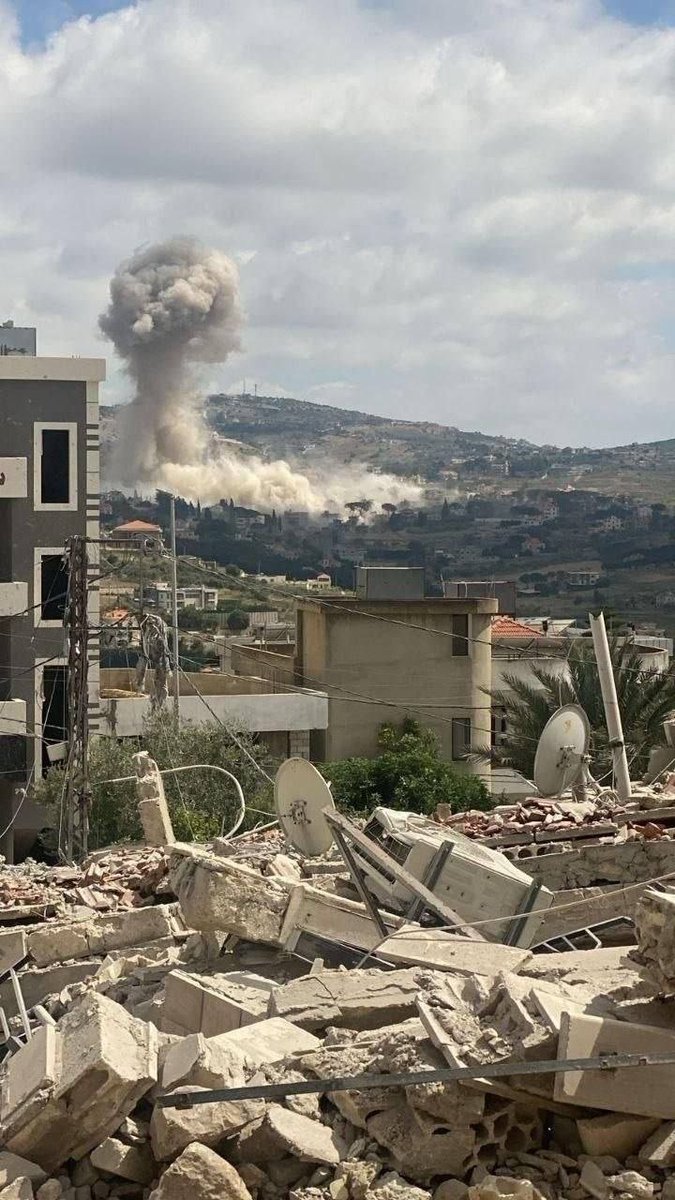 Naila_Ayad's tweet photo. Isra*el attacked Beirut(Lebanon) again! https://t.co/y5vEFwI00T