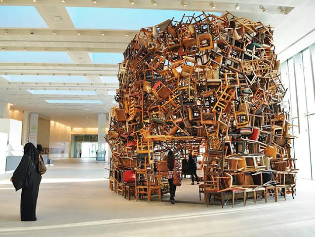 winchestergold_'s tweet photo. I was thinking and searching and kind of some scenes of backrooms can be seen from a different perspective, that is, beyond the liminal space, the Installation art! https://t.co/WSvGi29TQ8