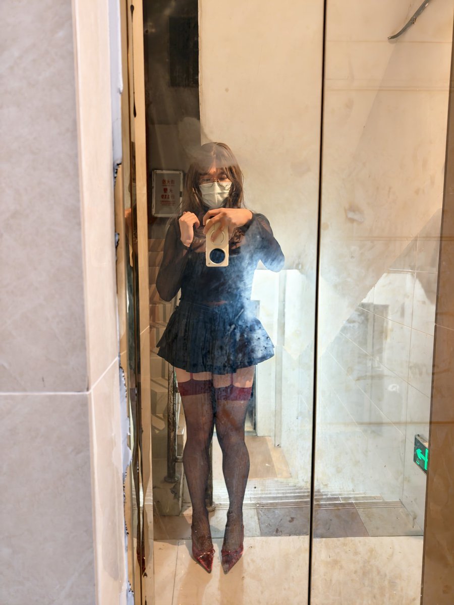 youyounie21's tweet photo. 站街 https://t.co/cSSK92RaRC