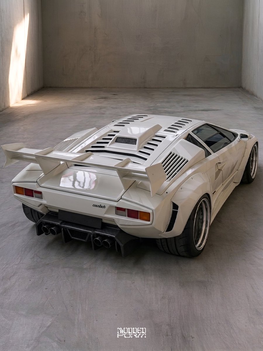 moddedform's tweet photo. ‘78 Lamborghini Countach: Upgraded https://t.co/oj0miv6fC5