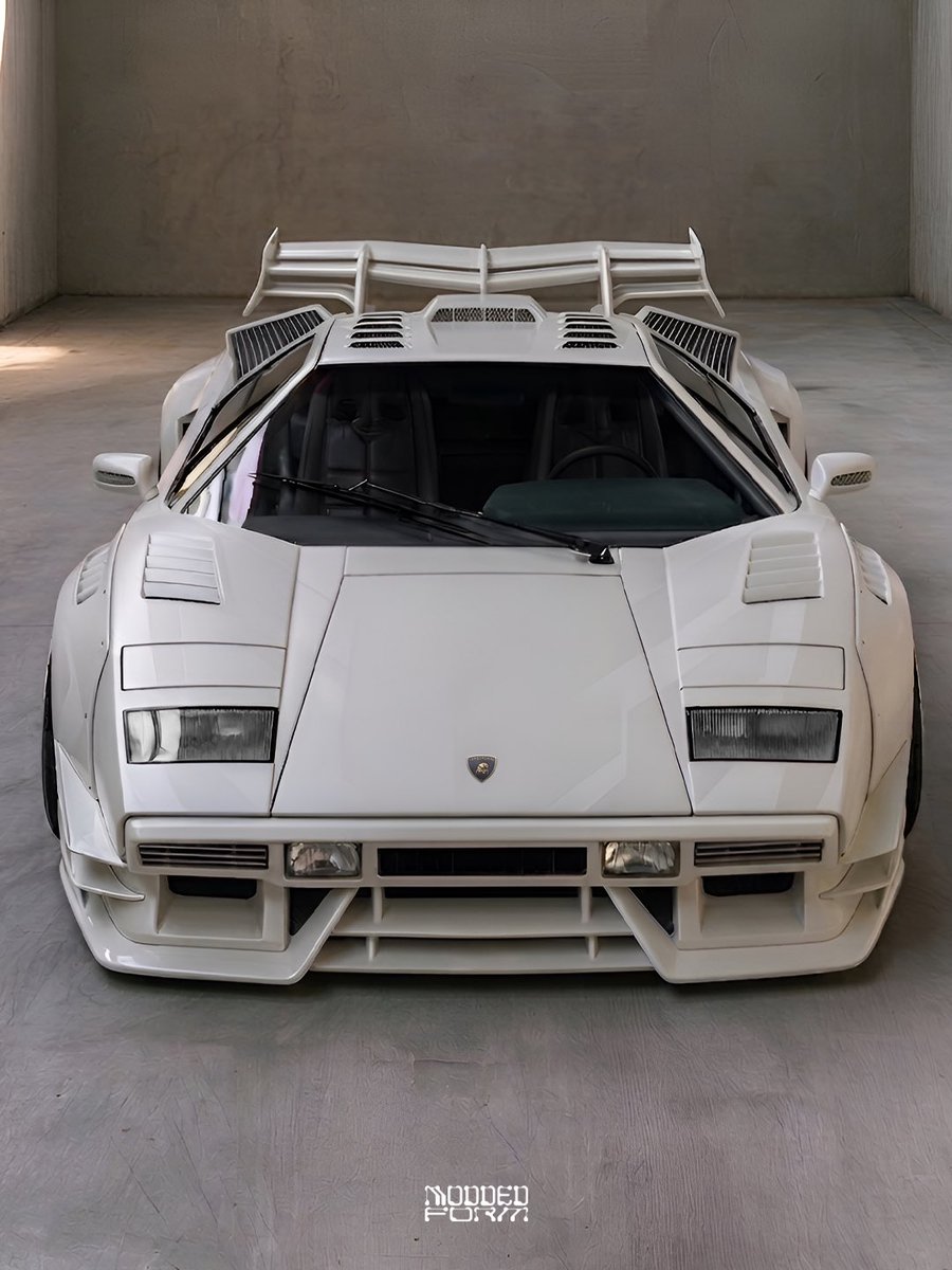 moddedform's tweet photo. ‘78 Lamborghini Countach: Upgraded https://t.co/oj0miv6fC5
