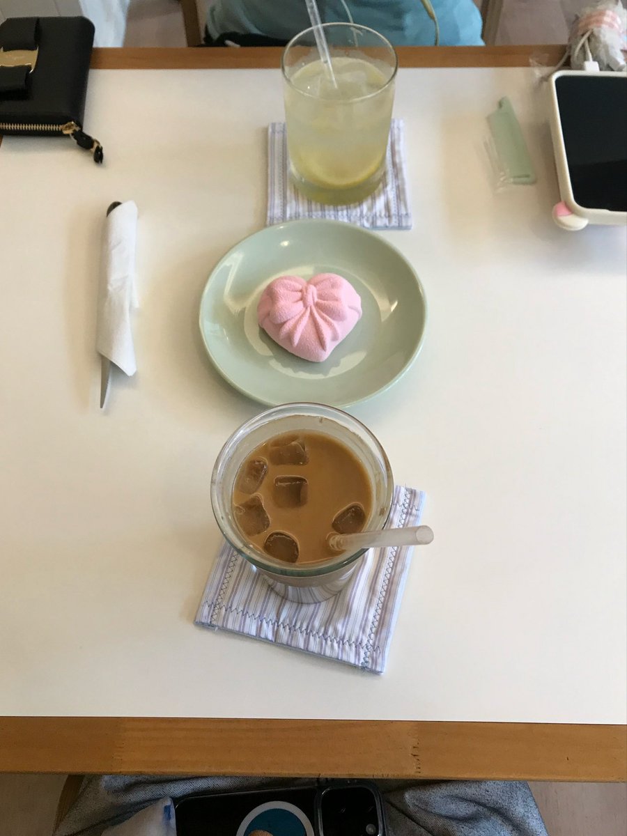 meessoz's tweet photo. 알롱지서울

우리무리얌 ㅋ https://t.co/JlGk1sjJmc