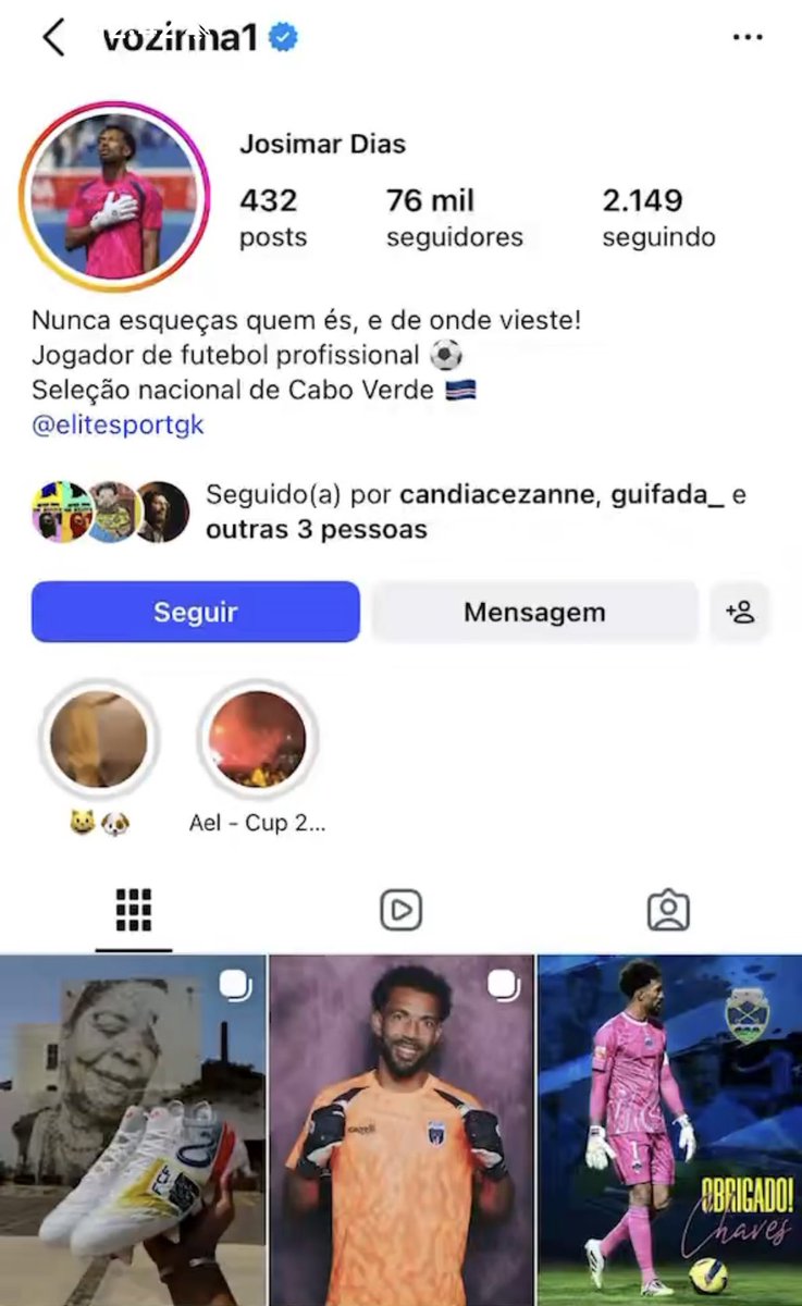 RodolfoLanderos's tweet photo. La magia de la Copa del Mundo. 🇨🇻

Vozinha, arquero de Cabo Verde, aumentó brutalmente en seguidores tras su memorable actuación ante España. 

40 años jugando en el Chaves de la Liga de Honra (2ª División de Portugal). El futbol no pide acta de nacimiento. https://t.co/EciGjObihP