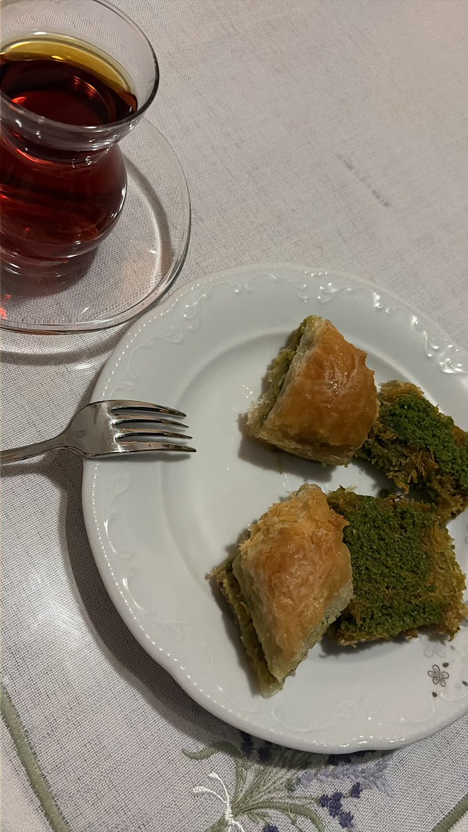 Şevval tweet media