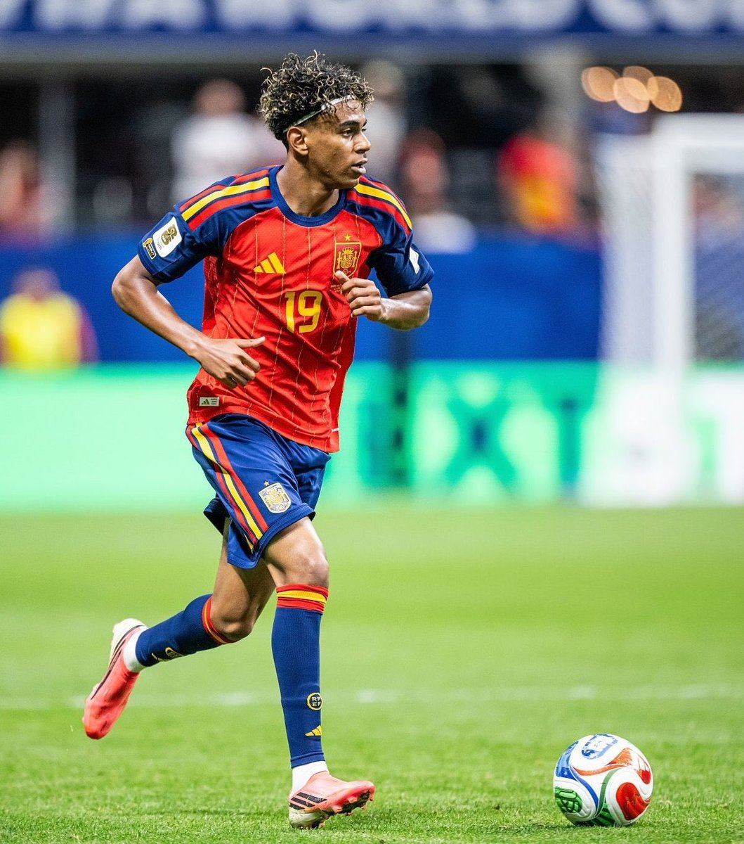 AccessYamal's tweet photo. 🚨🎙️| Luis de la Fuente: "I’m confident that Lamine Yamal and Nico Williams will be in better shape for the Saudi game, as will the rest of the players too. This is the goal we should focus on now in the short term. Today’s goal was to give them some minutes to build confidence." https://t.co/hzIZuEVZZ5