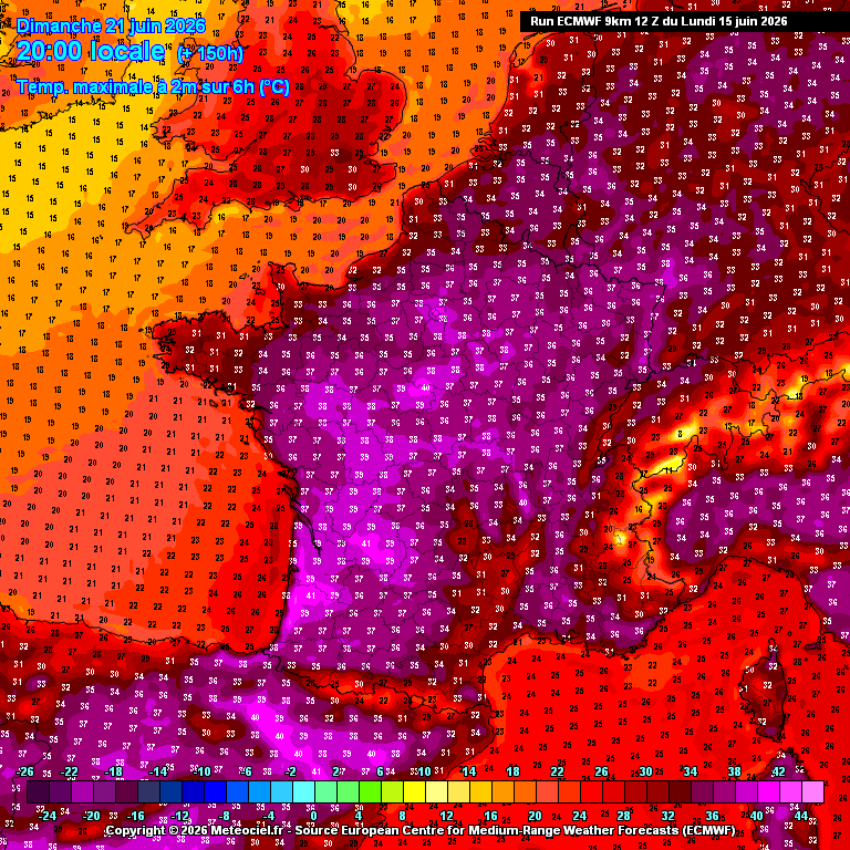 ExtremeMeteo's tweet photo. C'est à ne pas prendre au pied de la lettre car étant donné l'échéance, il faudra affiner, mais le modèle européen CEP qui a tendance à sous estimer le niveau des températures, voit possiblement un dimanche et un lundi prochain record avec des valeurs absolument stupéfiantes. Les 40°C seraient atteints et même dépassés sur une superficie potentiellement importante.

On va espérer que les modèles dégonflent "ce potentiel" dans les prochains jours. 
La fiabilité est assez bonne malheureusement pour dimanche, un petit cran en dessous pour lundi avec des incertitudes sur une masse d'air plus océanique sur les côtes de la Manche et l'extrême nord.