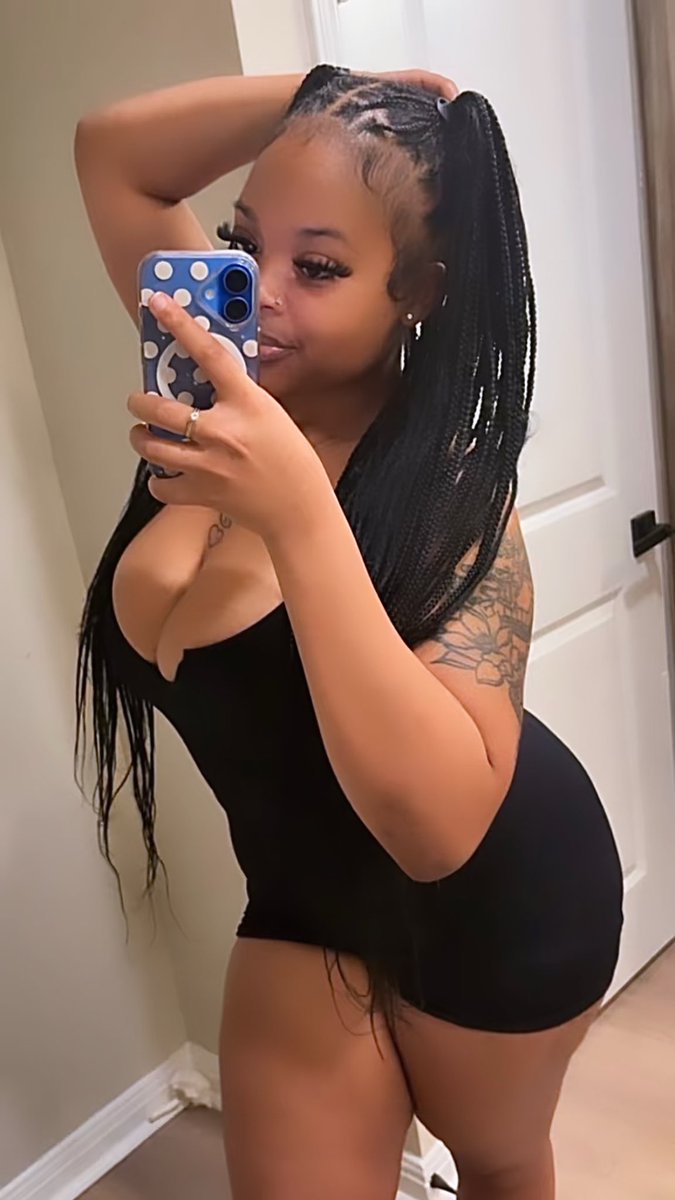 doitlikemerii_'s tweet photo. proof of life🖤 https://t.co/HcZhheX4Sx