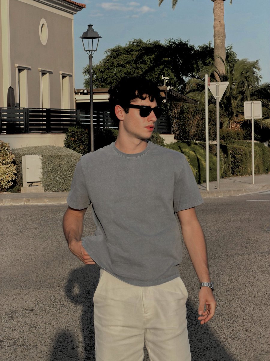 H0LDENX's tweet photo. ⠀
⠀
⠀ ⠀˓       #PHUPRPG.⠀  ———⠀  have  you  ever
⠀ ⠀𝖲𝖳𝖠𝖱𝖤𝖣  𝖣𝖨𝖱𝖤𝖢𝖳𝖫𝖸  at  the  𝗦𝗨𝗡  ⠀ .ᐣ  ⠀ 𖦹
⠀
⠀ https://t.co/WLOztoZGQE