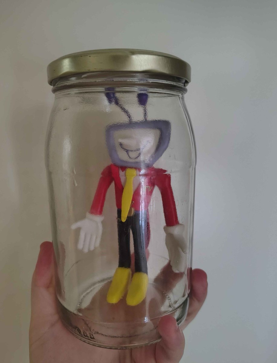 eresxxx's tweet photo. the tenna figurine is great https://t.co/W9fVMrNeQt