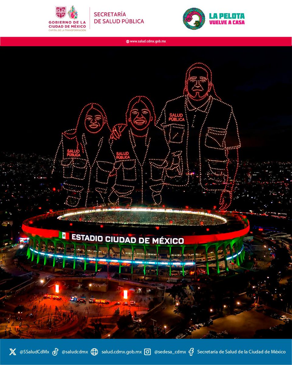 SSaludCdMx's tweet photo. ⚽Mientras millones disfrutan la emoción del futbol, hay un equipo que nunca deja de jugar.

🏥❤️ Personal de la Secretaría de Salud Pública trabaja dentro y fuera de la cancha para que cada encuentro se viva con seguridad, prevención y bienestar.

#LaPelotaVuelveACasa #CapitalMundialista #SaludPública #FiestadelFutbol