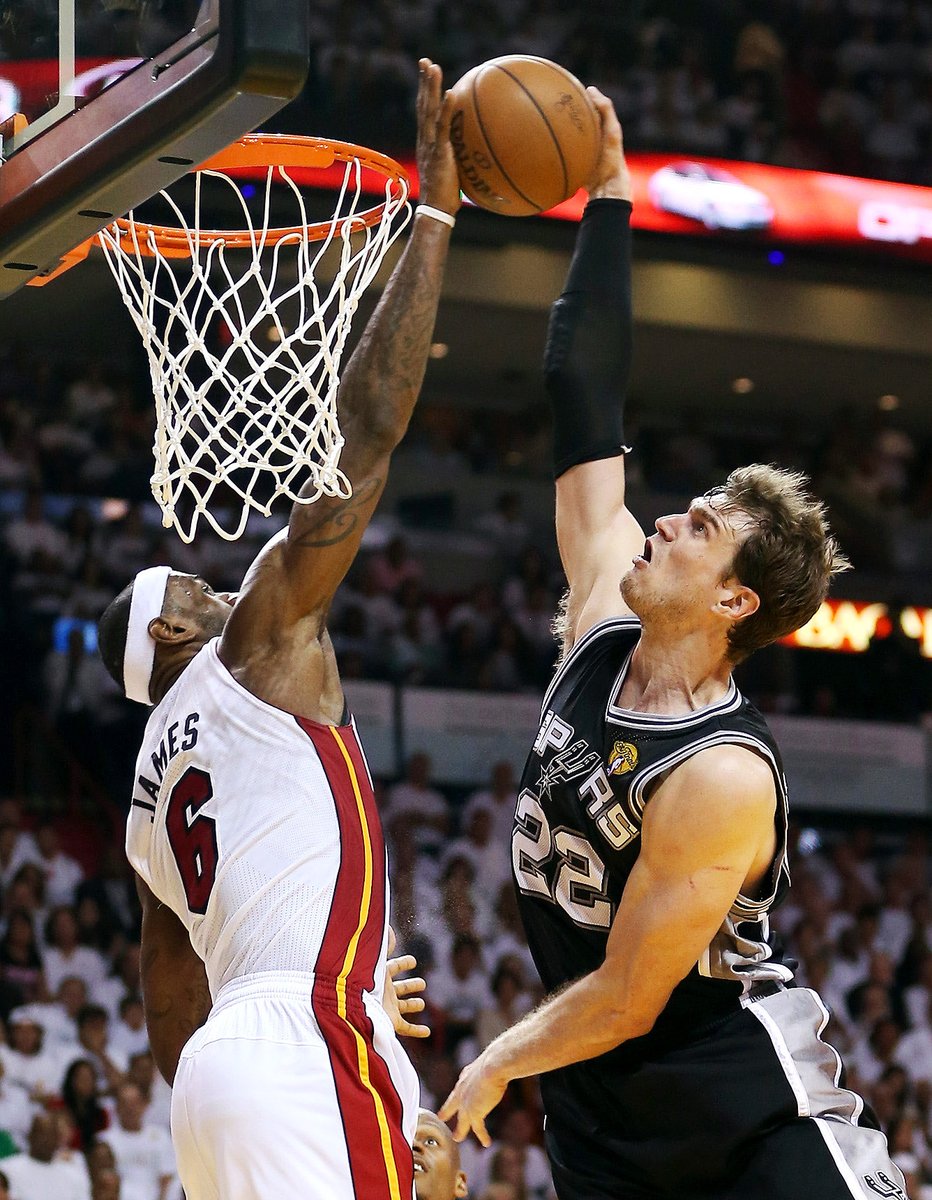 CuffsTheLegend's tweet photo. this play happened in the 2013 NBA Finals 13 years ago and Tiago Splitter is a Head Coach now and LeBron is STILL in the league lol https://t.co/pqjuRjjUES