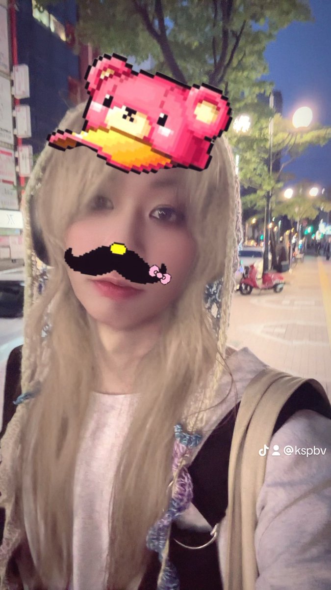 SpbvFan's tweet photo. 無事ニット購入❤️‍🔥
あとTikTokのフィルター人変わりすぎておもろい🤣まぢで誰？笑笑こんな肌綺麗になりたいわ😂
赤髪か金髪にしたい🥺 https://t.co/WAMqlZhttv