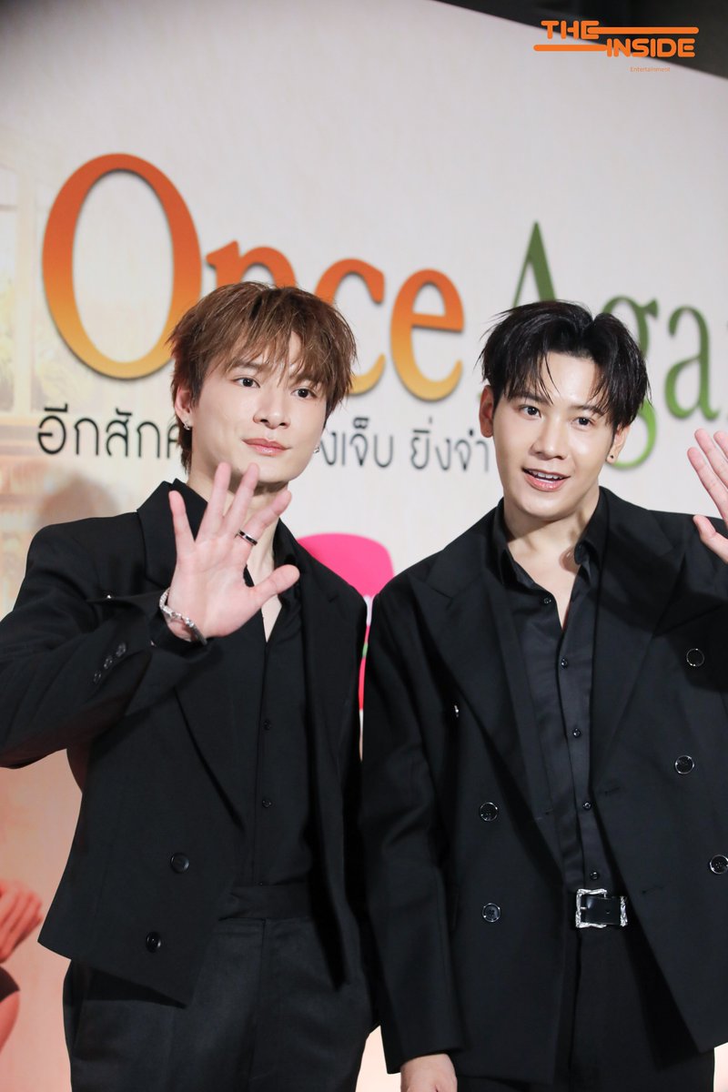 The_Inside_Ent's tweet photo. "คริส -สิงโต " ร่วมเดินพรมในงาน "Once Again อีกสักครั้ง ยิ่งเจ็บ ยิ่งจำ ยิ่งรัก" เปิดม่านการแสดงรอบ Gala Night
  
#ONCEAGAINGalaNight
#ONCEAGAIN 
#อีกสักครั้ง
#KristPerawat #SingtoPrachaya
#KristSingto #คริสสิงโต https://t.co/Hui91dpx2w