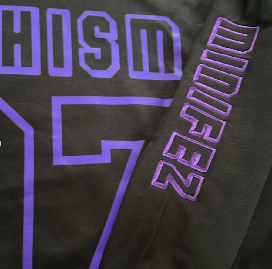 TeamSchismYG0's tweet photo. A huge thanks to Laura for making and designing the hoodies for Team Schism, which she managed to get ready in time for them to debut at UK Nationals this past weekend in Birmingham! We couldn't be more grateful for the work she's done, and we can't sing her praise enough. 💜💚 https://t.co/8FGfj7M1qv