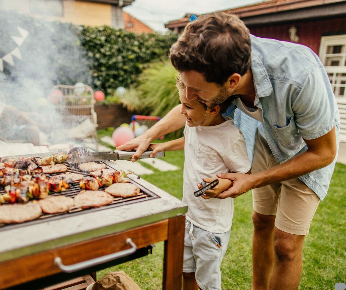 GarysFoods's tweet photo. 👔 Celebrate Dad with love and flavor! Grab some aprons, and let's get cooking! It's not just about the food—it's about the quality time spent together. Come in today and save so you can enjoy every minute and every bite together this weekend! https://t.co/qUbcXCqumW
