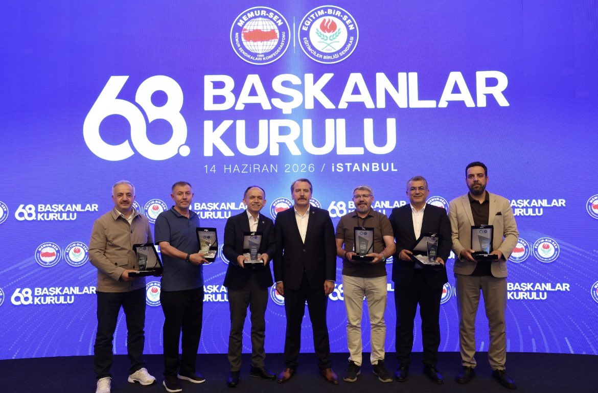 MaunAdem's tweet photo. İstanbul’da gerçekleştirilen 68. Başkanlar kurulunda Topluluk danışan Hocamız Doç. Dr. Turan Güler’de katılım sağladı. Hocamızı tebrik ediyor ve Adem topluluğu olarak sevgilerimizi sunuyoruz. 🙏🏻

@_aliyalcin_ 
@ADEMgenelmerkez 
@gencmemursen 
@mstemrebalci https://t.co/kEsgmkYLQT
