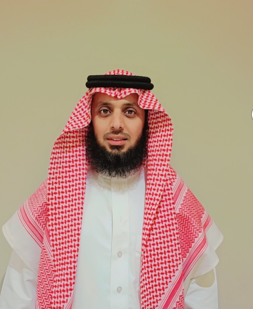 msh3l8833's tweet photo. نتقدم بالتهنئة الخالصة لسعادة المقدم
أحمد بن محمد بن عبدالله #آل_رشود
بمناسبة حصوله على درجة #الدكتوراه
مع #مرتبة_الشرف_الأولى
من #جامعة_الملك_سعود في تخصص
#فلسفة_الخدمة_الاجتماعية 
والتهنئة موصولة لوالديه وأسرته الكريمة.
مزيداً من التوفيق لخدمة الدين والمليك والوطن🇸🇦 https://t.co/pdDdDGDK5b
