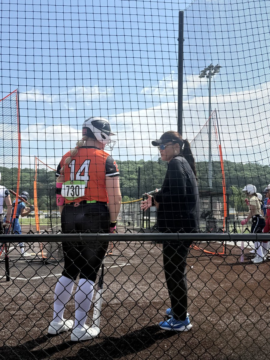 SophiaSchlader's tweet photo. Great time in KC at @DDSBandEvents CONNECT Camp and Top Gun Invitational! 🧡🖤

I loved the opportunity to work with several coaches on pitching and enjoyed my sessions with @cowgirlsb & @UCLASoftball.

Thank you to all of the coaches who took the time to watch us play throughout the weekend. Grateful for every opportunity to compete and grow.

Top 8 finish! Excited to see what this team can do the rest of the season! 

@Bandit16uConroy @BillConroy60534 @DemariniBandits @TopGunEvents @LineDsoftball @SoftbalAmerica @ExtraInningSB @PrepSoftball @MidwestPremierS @THEWOWSB @bruceboltus @DO_Apparel_ @mysha_sataraka @Coach_Inouye @OSUcoachG