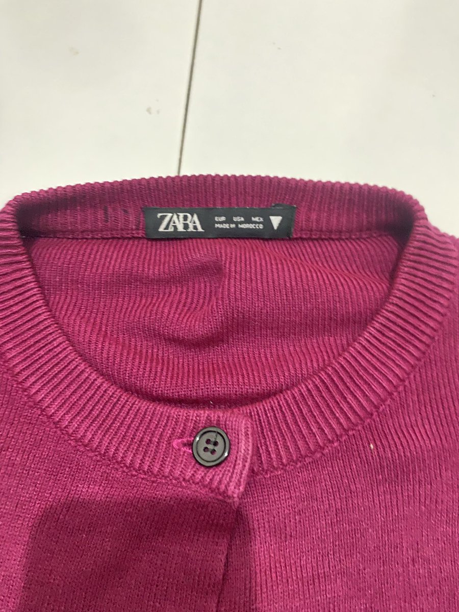 strangerrr0106's tweet photo. wts cardi zara ld 120
100k bolee nego yaa😘
bisa oyen🍊 https://t.co/Efwae56h4s