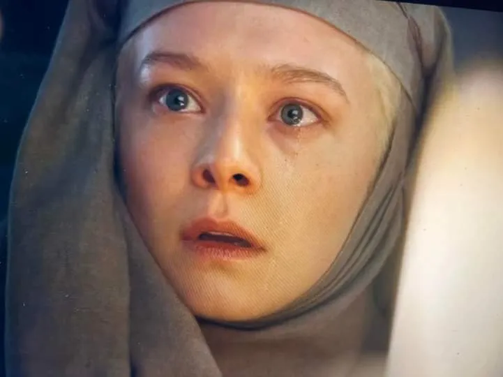 OmoAlade005's tweet photo. Rhaenyra's face when she realized that Alicent made her son king because she mixed up her Aegons!😂😂 https://t.co/rkiVWDPMpl