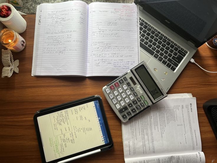 pilatesgirly's tweet photo. coffees, books and exams 📝☕️🧠 https://t.co/ENM2SGSQsj